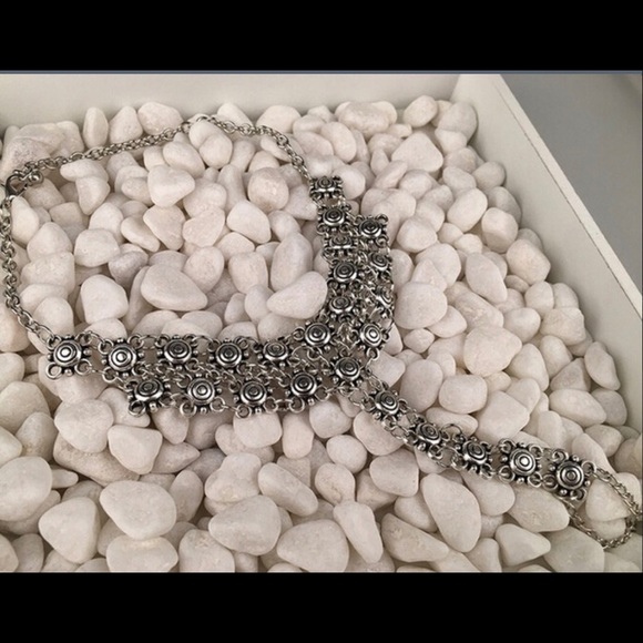 Silver tone Foot Jewelry - Picture 3 of 6